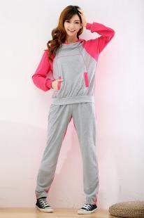 探索世界工厂网 货到付款、价格实惠、质量可靠的服装批发平台